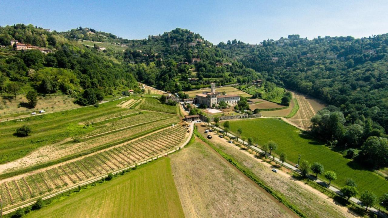 ベルガモ Cascina Cavalli Astinoヴィラ エクステリア 写真