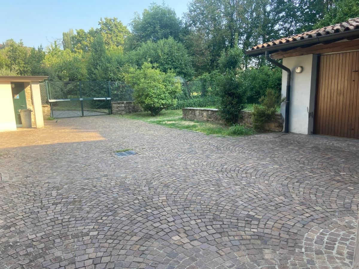 ベルガモ Cascina Cavalli Astinoヴィラ エクステリア 写真