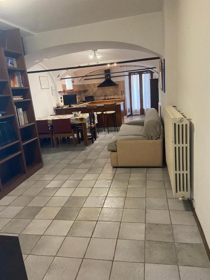 ベルガモ Cascina Cavalli Astinoヴィラ エクステリア 写真